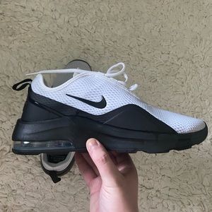 Nike air max motion 2